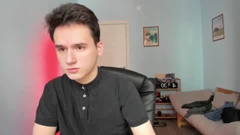 Thomas brunette and Alex blond online show from 02-06-25, 09:22