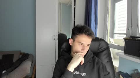 Thomas brunette and Alex blond online show from 11-25-25, 12:05