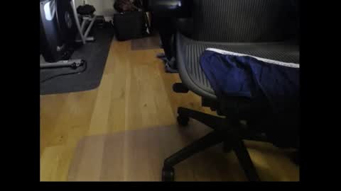 Snapshot of scotchmints chatting on 10-30-25, 03:02 . online show from 10-30-25, 03:02