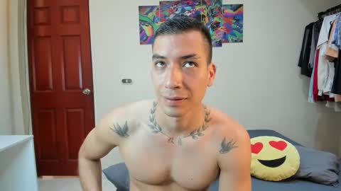 Snapshot of scotrisse chatting on 10-18-25, 07:03 Daniel martinez - Independent model online show from 10-18-25, 07:03