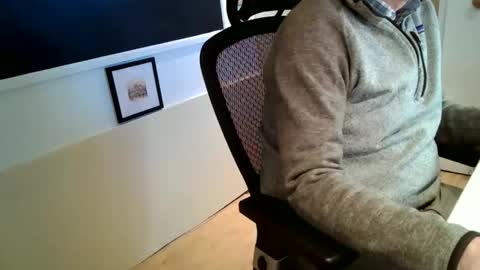 Snapshot of scotsmanx chatting on 02-04-26, 08:14 scotsmanx online show from 02-04-26, 08:14