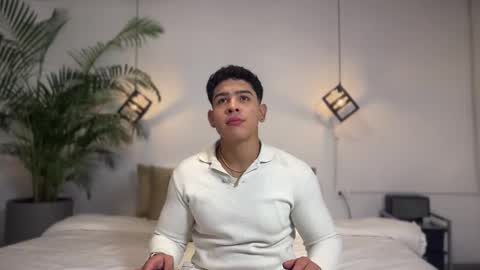 Snapshot of scott_flintt chatting on 09-23-25, 03:20 Andrew Flintt online show from 09-23-25, 03:20