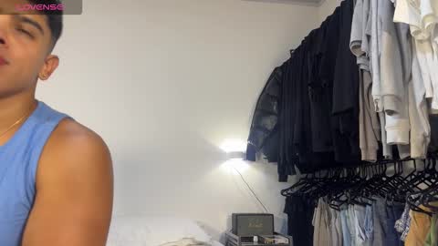 Snapshot of scott_flintt chatting on 10-30-25, 02:35 Andrew Flintt online show from 10-30-25, 02:35