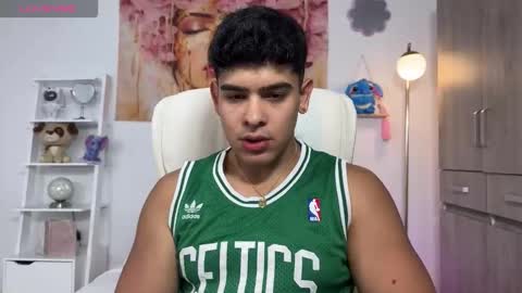 Snapshot of scott_flintt chatting on 11-02-25, 02:25 Andrew Flintt online show from 11-02-25, 02:25