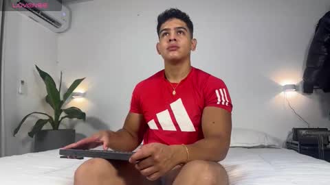 Snapshot of scott_flintt chatting on 11-12-25, 03:45 Andrew Flintt online show from 11-12-25, 03:45