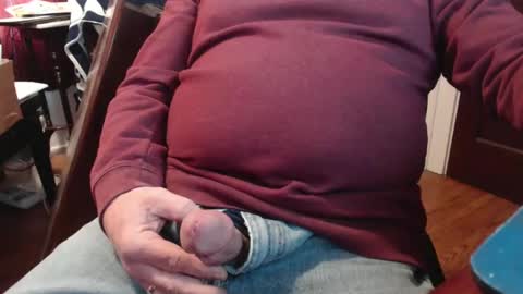 Snapshot of scottbearfun chatting on 01-13-25, 04:08 scottbearfun online show from 01-13-25, 04:08