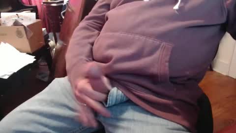 Snapshot of scottbearfun chatting on 01-28-25, 04:30 scottbearfun online show from 01-28-25, 04:30