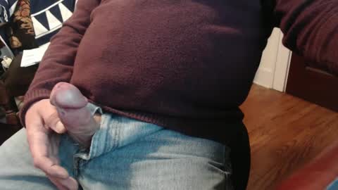 Snapshot of scottbearfun chatting on 02-20-25, 04:46 scottbearfun online show from 02-20-25, 04:46