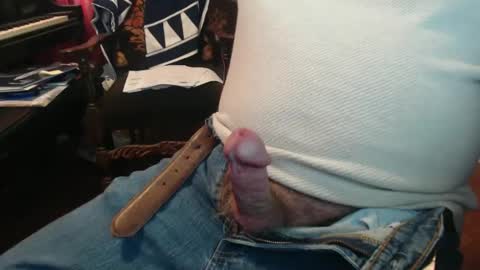 Snapshot of scottbearfun chatting on 02-25-25, 04:10 scottbearfun online show from 02-25-25, 04:10