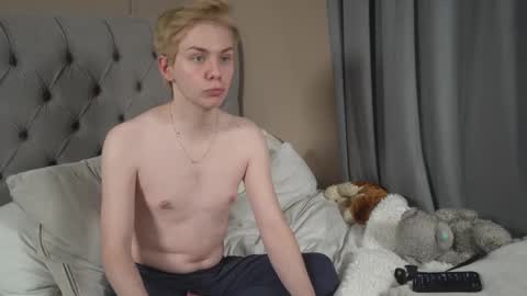 danny online show from 02-25-26, 01:37