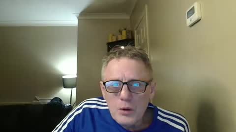 Snapshot of scottsman214 chatting on 12-22-24, 12:39 James online show from 12-22-24, 12:39