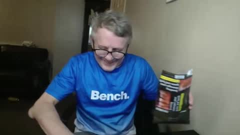 Snapshot of scottsman214 chatting on 11-14-25, 06:28 James online show from 11-14-25, 06:28