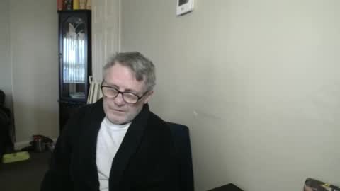 Snapshot of scottsman214 chatting on 11-19-25, 03:01 James online show from 11-19-25, 03:01