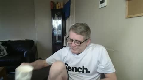 Snapshot of scottsman214 chatting on 12-16-25, 03:28 James online show from 12-16-25, 03:28