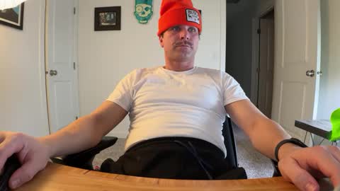 Snapshot of scottybeam chatting on 01-14-25, 01:17 Scotty online show from 01-14-25, 01:17