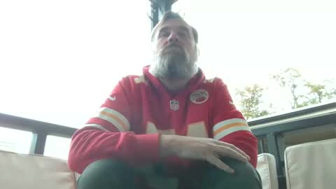 Snapshot of scottybobbit chatting on 11-02-25, 08:33 Scott online show from 11-02-25, 08:33