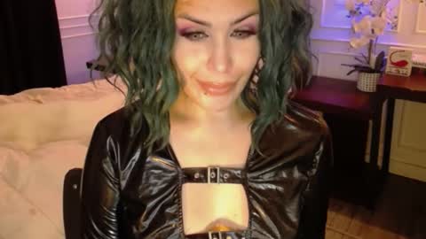 Snapshot of screendoll chatting on 03-01-25, 07:48 screendoll online show from 03-01-25, 07:48