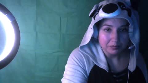 Danni online show from 01-13-25, 04:28