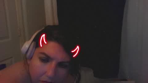 Danni online show from 10-13-25, 06:52