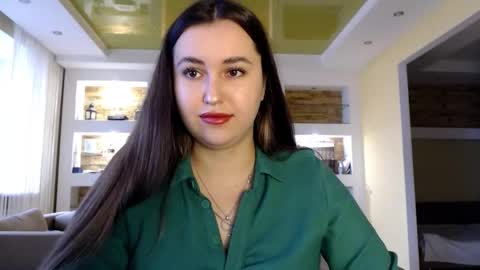 Elizabeth  online show from 12-10-24, 07:58