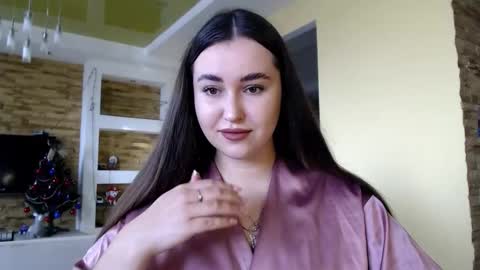 Elizabeth  online show from 01-04-25, 09:32