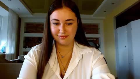 Elizabeth  online show from 09-30-25, 06:51