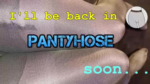 Snapshot of seamlessly chatting on 10-27-25, 09:02 seamlessly online show from 10-27-25, 09:02