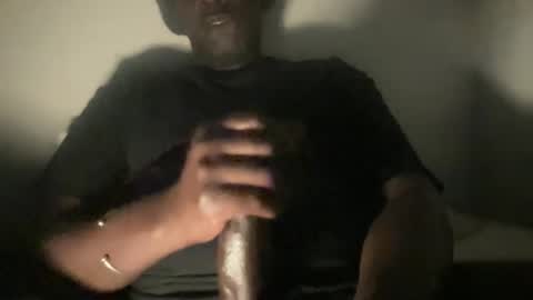 Snapshot of seanbaptiste chatting on 01-18-25, 12:35 Idris online show from 01-18-25, 12:35