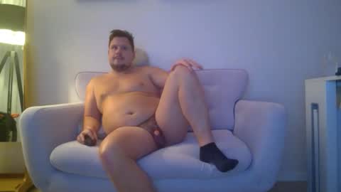 Snapshot of seanpolz chatting on 12-28-24, 06:28 seanpolz online show from 12-28-24, 06:28