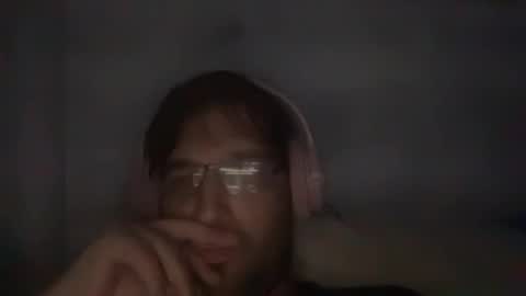 Snapshot of seansweetheart chatting on 12-21-25, 04:08 seansweetheart online show from 12-21-25, 04:08