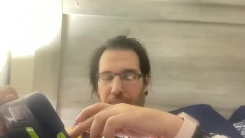 Snapshot of seansweetheart chatting on 02-25-26, 12:42 seansweetheart online show from 02-25-26, 12:42