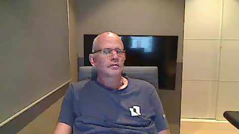 Snapshot of seargents chatting on 11-12-25, 02:50 seargents online show from 11-12-25, 02:50