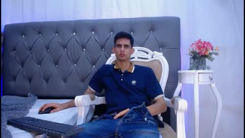 sebalexis7 online show from 11-08-25, 03:50