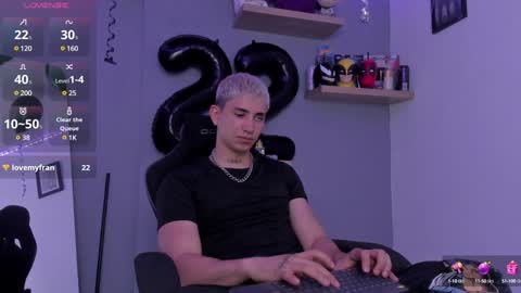 Snapshot of sebas__23 chatting on 12-20-24, 11:16 Sebastin online show from 12-20-24, 11:16