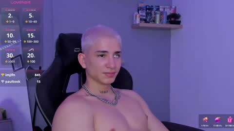 Snapshot of sebas__23 chatting on 01-17-25, 02:39 Sebastin online show from 01-17-25, 02:39