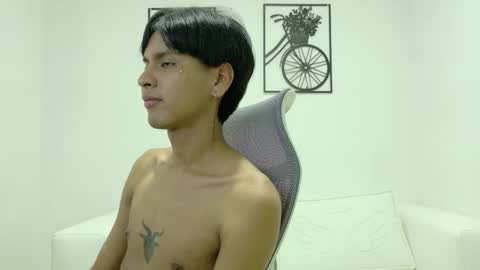 SEBASTIAN online show from 10-11-25, 10:41