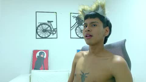 SEBASTIAN online show from 11-06-25, 10:43