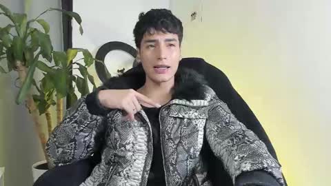 sebastian online show from 12-18-25, 01:17