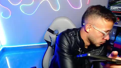 Sebastian online show from 10-10-25, 07:07