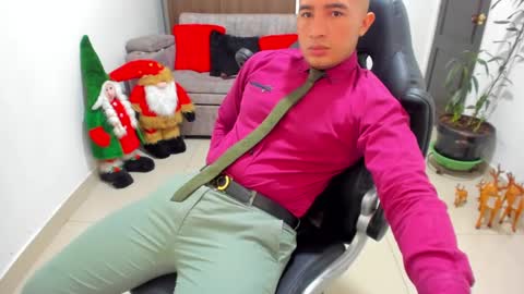 juan  sebastian online show from 12-29-24, 04:40