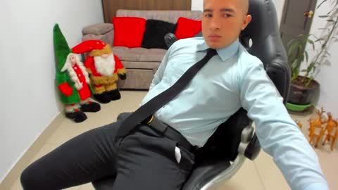 juan  sebastian online show from 12-30-24, 03:35