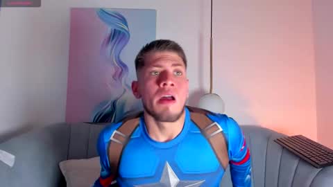 Snapshot of sebastianmaximoff chatting on 10-22-25, 08:08 Sebastian online show from 10-22-25, 08:08