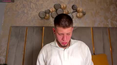 Snapshot of sebastianmaximoff chatting on 11-06-25, 08:21 Sebastian online show from 11-06-25, 08:21