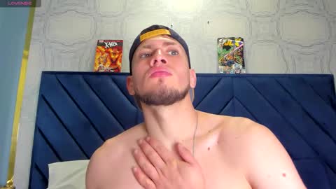 Snapshot of sebastianmaximoff chatting on 11-19-25, 07:03 Sebastian online show from 11-19-25, 07:03