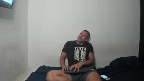 Snapshot of sebastianp13 chatting on 01-24-25, 04:16 sebatian palacios online show from 01-24-25, 04:16