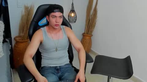 SEBASTIAN  online show from 12-17-25, 03:18