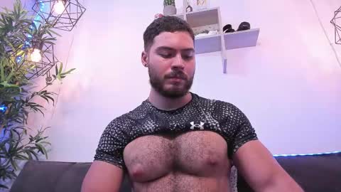 Instagram jeanpaulfit  online show from 02-26-25, 06:11