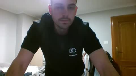 Snapshot of sebastien_2 chatting on 01-06-26, 08:34 Sebastien online show from 01-06-26, 08:34