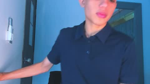 Sebastian online show from 12-21-25, 09:33