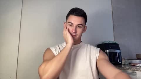 Snapshot of sebybeba chatting on 01-17-26, 01:05 sebybeba online show from 01-17-26, 01:05